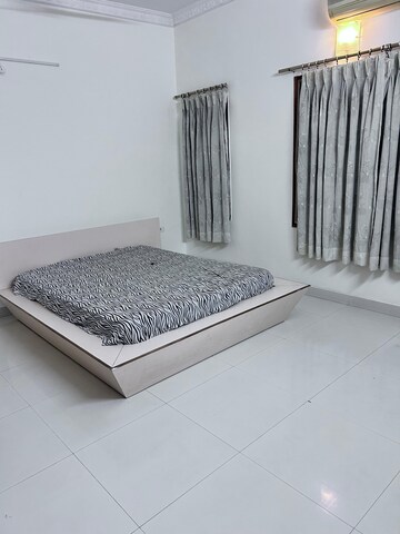 Bedroom in 3 BHK Apartment at Lahari Jublee hills, Jubilee Hills – for Rent