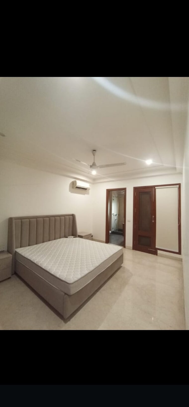Bedroom, pamposh enclave 3 Bedroom 265 Sq.Yd. Builder Floor In Pamposh Enclave Delhi 9356312