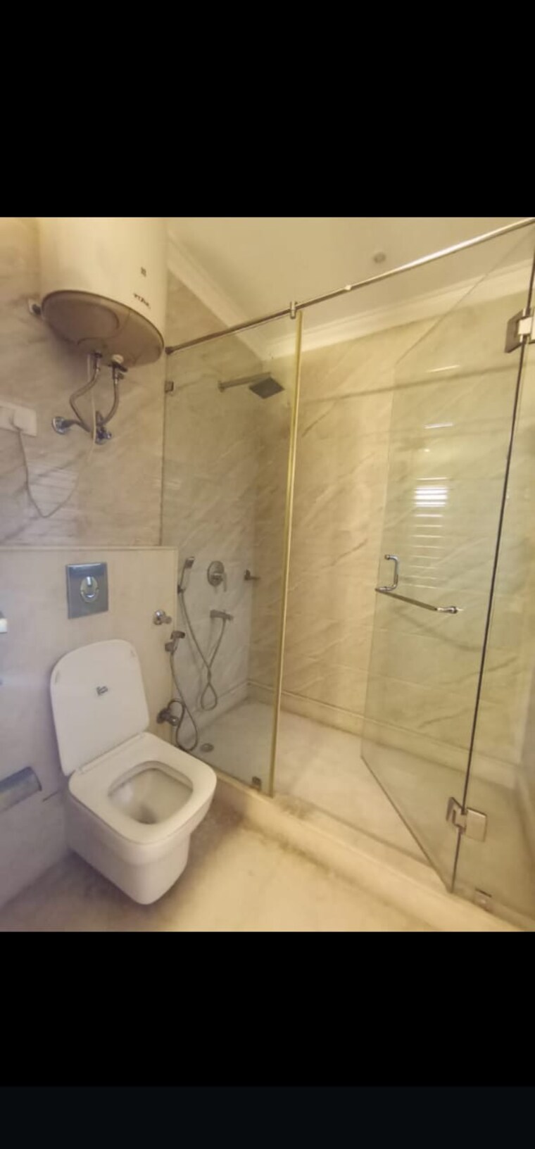 Bathroom, pamposh enclave 3 Bedroom 265 Sq.Yd. Builder Floor In Pamposh Enclave Delhi 9356312