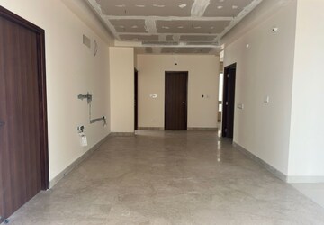 Room in 4 BHK Apartment at Ten Madhapur, Madhapur – for Rent