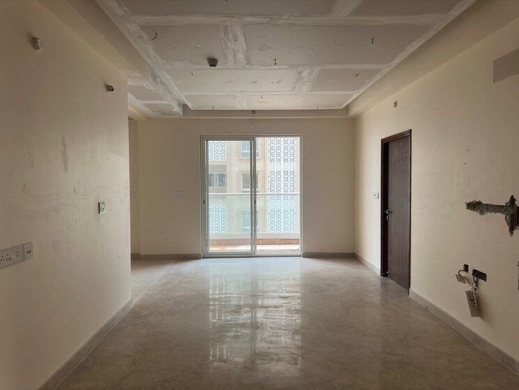 Room, ten-madhapur 4 Bedroom 3500 Sq.Ft. Apartment In Madhapur Hyderabad 9356317