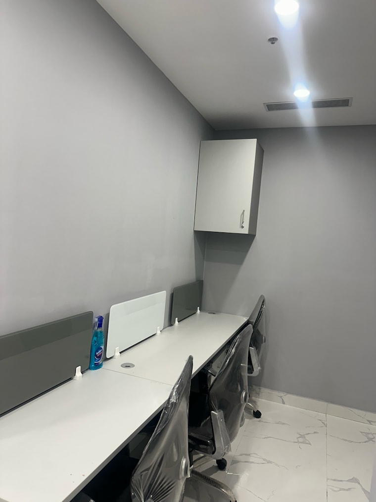 Team Area, spaze-itech-park Commercial Office Space 1050 Sq.Ft. In Sispal Vihar Gurgaon 9356322