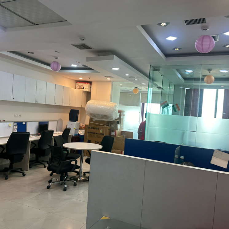 Team Area, spaze-itech-park Commercial Office Space 900 Sq.Ft. In Sispal Vihar Gurgaon 9356333