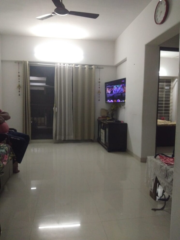 Living Room, goel-ganga-amber 1 Bedroom 710 Sq.Ft. Apartment In Tathawade Pune 9356372