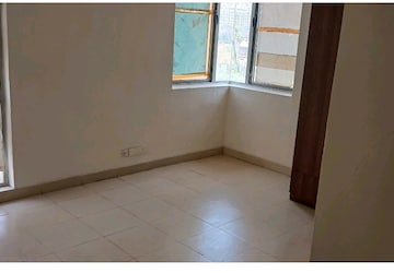 Room in 2 BHK Apartment at Vatika City Homes, Sector 83 – for Sale