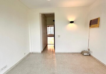 Room in 3 BHK Apartment at Ireo Uptown, Sector 66 – for Sale