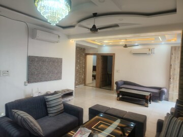 Living Room in 4 BHK Builder Floor at Patiala Road – for Rent