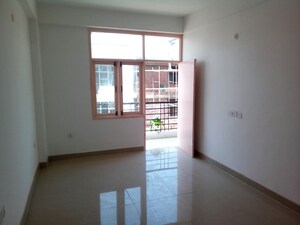 Room in 1 BHK Apartment at Shouryapuram, Lal Kuan – for Sale