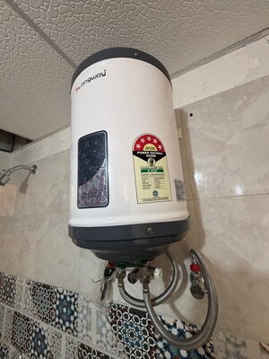 Furnished Amenities in 2.5 BHK Apartment at Signature Global Golf Greens, Sector 79 – for Rent