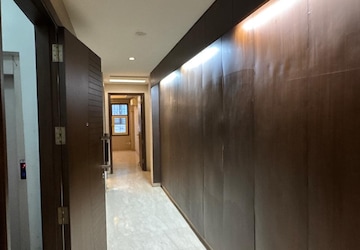 Building Lobby in 3 BHK Builder Floor at Panchsheel Enclave – for Sale