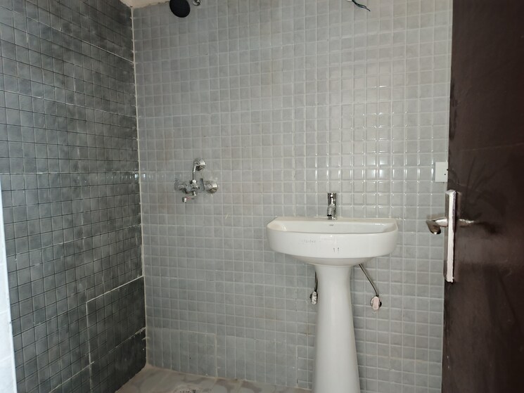 Bathroom, jm-florence 2 Bedroom 1197 Sq.Ft. Apartment In Tech Zone 4 Greater Noida Greater Noida 9356416