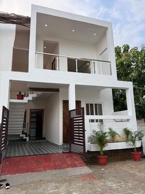 4 BHK Villa For Sale in Faizabad Road