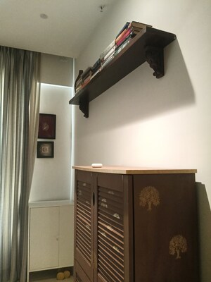 Furnished Amenities in 2 BHK Apartment at Hiranandani Highland, Powai – for Rent