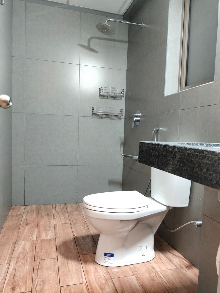 Bathroom, kalpataru-paramount 2 Bedroom 711 Sq.Ft. Apartment In Kapur Bawdi Thane 9356442