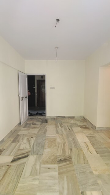 Room in 1 BHK Apartment at Amaltas CHS Vasant Vihar, Vasant Vihar – for Sale