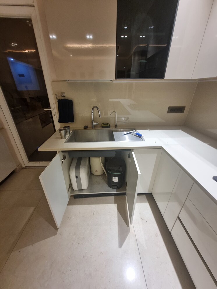 Kitchen, maya-green-lotus-saksham 3.5 Bedroom 2335 Sq.Ft. Apartment In International Airport Road Zirakpur 9356473