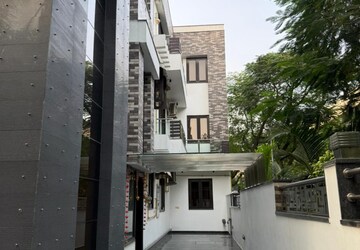 3.5 BHK Villa For Rent in RWA Apartments Sector 51, Sector 51