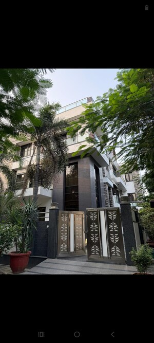 3.5 BHK Villa – Exterior View View at RWA Apartments Sector 51, Sector 51 - for Rent