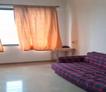 Living Room in 1 BHK Apartment at Dadar East – for Rent