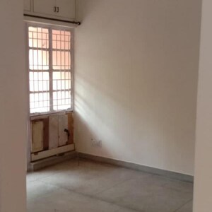 Room in 2 BHK Apartment at Vasant Kunj – for Rent