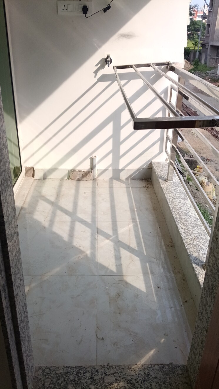 Balcony, kristi-villa 3 Bedroom 1230 Sq.Ft. Apartment In Chinar Park Kolkata 9356547