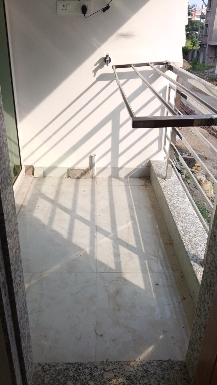 Balcony, kristi-villa 3 Bedroom 1230 Sq.Ft. Apartment In Chinar Park Kolkata 9356547