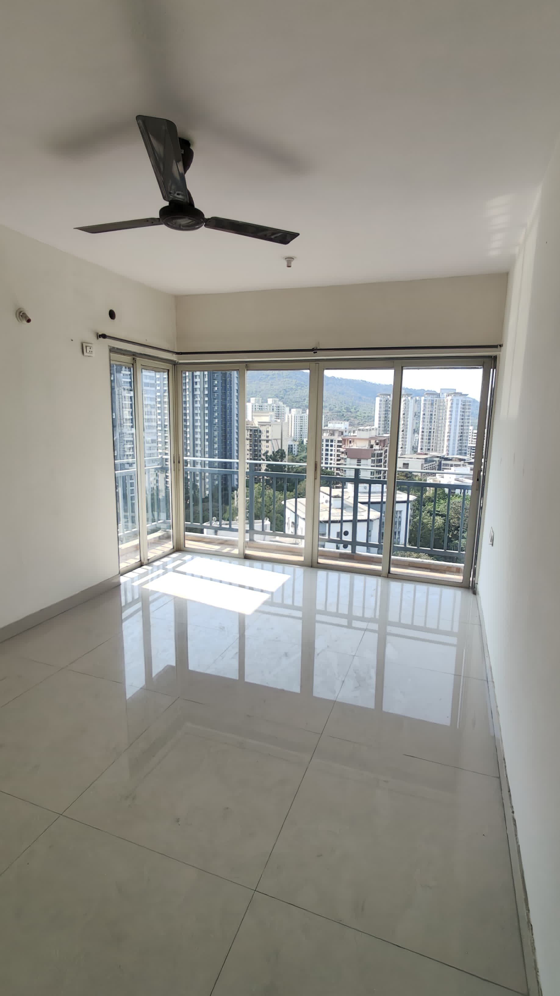 2 BHK + Servant Room 1050 Sq.Ft. Apartment in Conwood Enclave