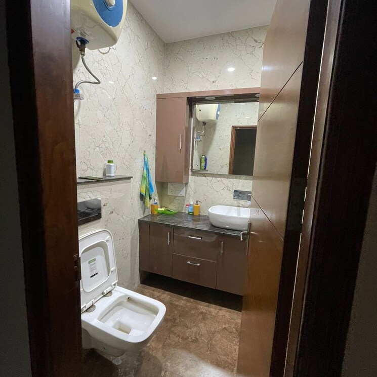 Bathroom, vasant kunj 1 Bedroom 548 Sq.Ft. Apartment In Vasant Kunj Delhi 9356584