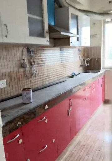Kitchen in 2.5 BHK Apartment at Ansal Royal Heritage, Sector 70 – for Sale