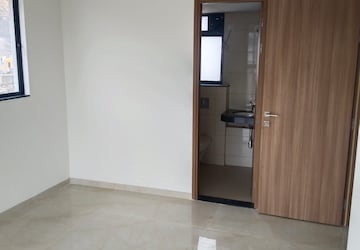 Room in 2 BHK Apartment at Godrej Urban Park, Chandivali – for Rent