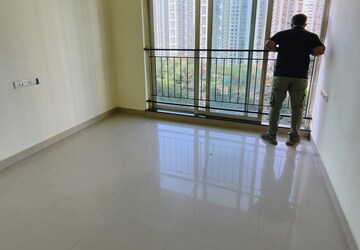 Room in 3 BHK Apartment at Rustomjee Athena, Majiwada – for Rent