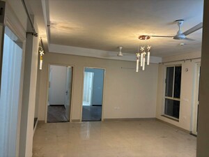 2.5 BHK Apartment For Rent in Imperia Esfera, Sector 37c