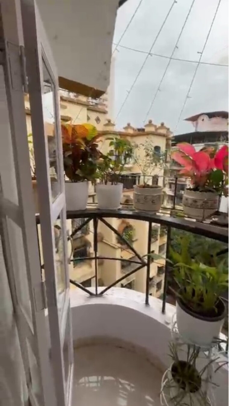 Balcony, powai-vihar 1.5 Bedroom 590 Sq.Ft. Apartment In Powai Mumbai 9349371