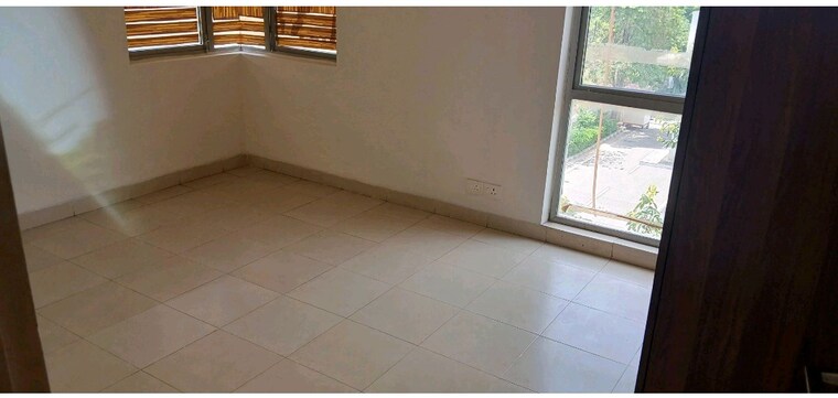 Room, dlf-new-town-heights-i 4 Bedroom 2364 Sq.Ft. Apartment In Sector 90 Gurgaon 9356710