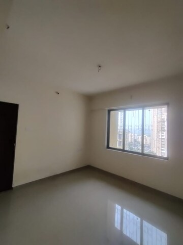 Room in 1 BHK Apartment at Pushpanjali Heights, Owale – for Rent