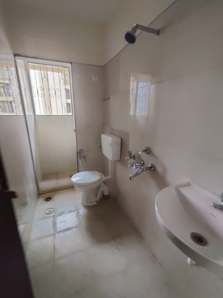 Bathroom, pushpanjali-heights 1 Bedroom 650 Sq.Ft. Apartment In Owale Thane 9356730