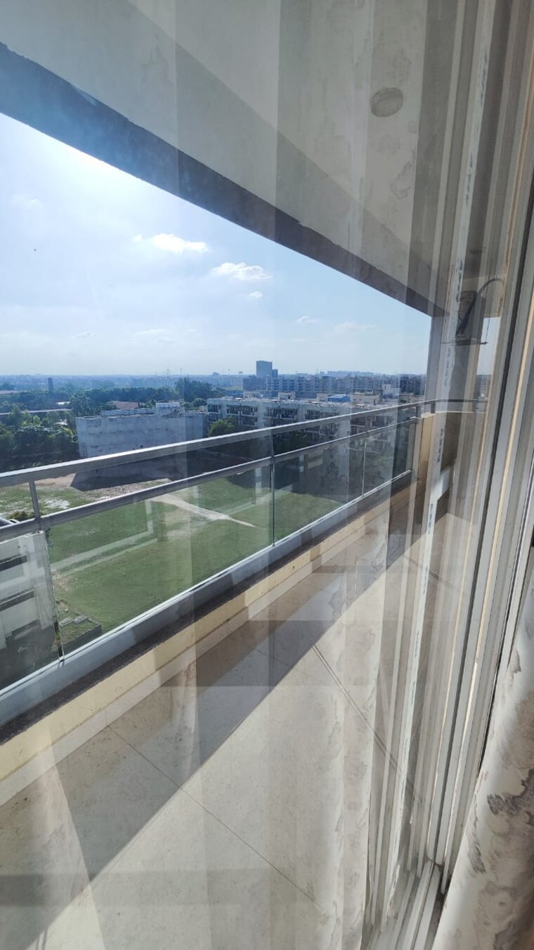 Balcony, maya-green-lotus-saksham 3.5 Bedroom 1906 Sq.Ft. Apartment In International Airport Road Zirakpur 9356729