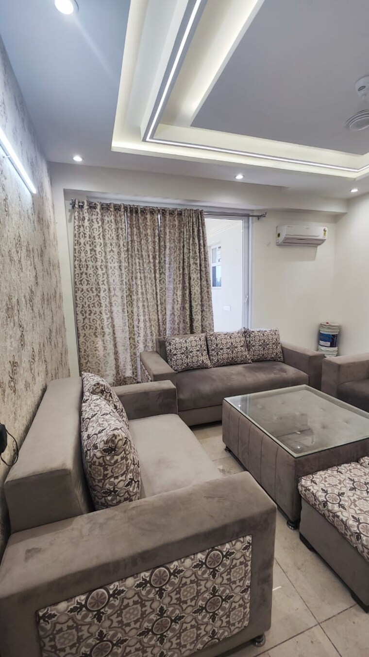 Living Room, maya-green-lotus-saksham 3.5 Bedroom 1906 Sq.Ft. Apartment In International Airport Road Zirakpur 9356729