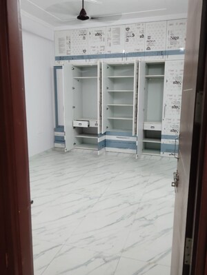 Balcony in 3.5 BHK Villa at Gomti Nagar – for Rent