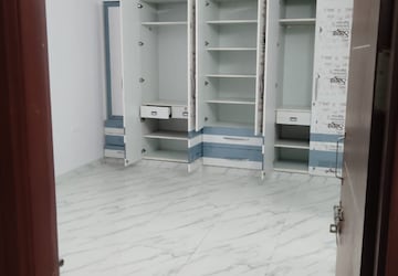 Balcony in 3.5 BHK Villa at Gomti Nagar – for Rent