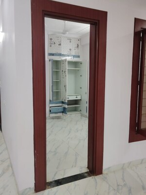 Building Lobby in 3.5 BHK Villa at Gomti Nagar – for Rent