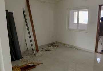 Room in 3 BHK Apartment at Poulomi Avante, Kokapet – for Rent