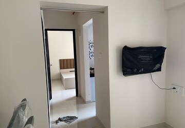 Furnished Amenities in 1 BHK Apartment at Raunak Bliss, Ghodbunder Road – for Rent