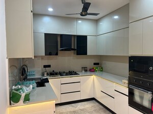 Master Bedroom in 3 BHK Builder Floor at Sector 26 – for Rent