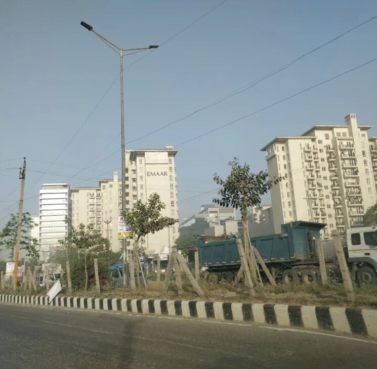 Exterior View, emaar-emerald-estate 3 Bedroom 1395 Sq.Ft. Apartment In Sector 65 Gurgaon 9356756
