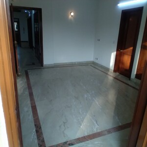 Room in 4 BHK Builder Floor at RBC II, Sushant Lok I – for Rent