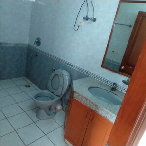 Furnished Amenities in 4 BHK Builder Floor at RBC II, Sushant Lok I – for Rent