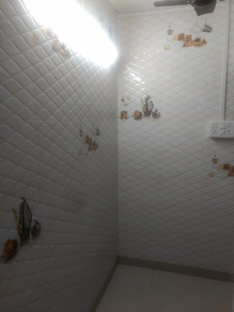 Room, mahalaxmi-chs-worli 1 Bedroom 350 Sq.Ft. Apartment In Worli Mumbai 9356809