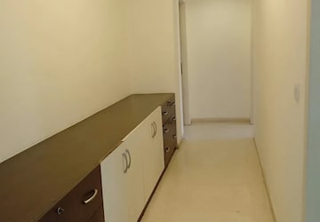 Kitchen in 4 BHK Apartment at DLF The Icon, Dlf Phase V – for Sale