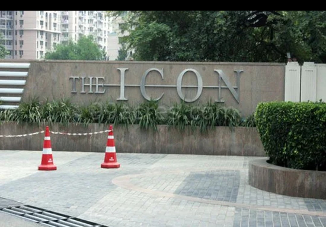 4 BHK + Servant Room Apartment For Sale in DLF The Icon